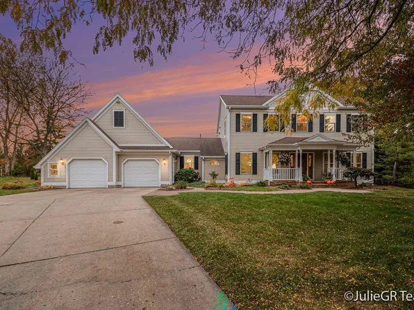 1380 Meadow Green Ct SE, Caledonia, MI 49316