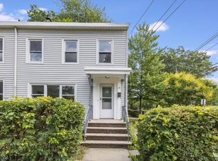 26 Park St, Bloomfield, NJ 07003