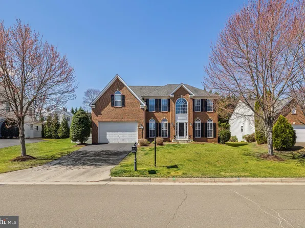 364 Preston Dr, Warrenton, VA 20186