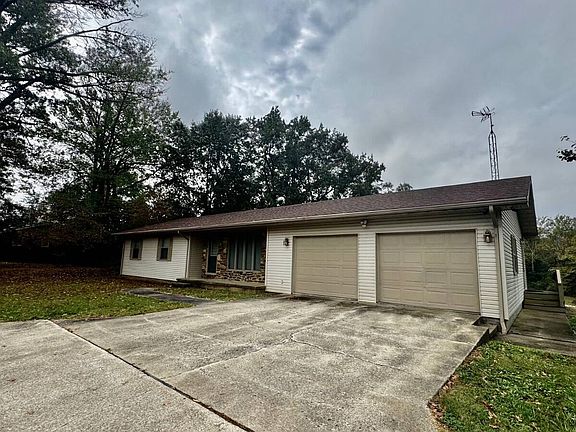 3rd image of 1253 County Road 800 E