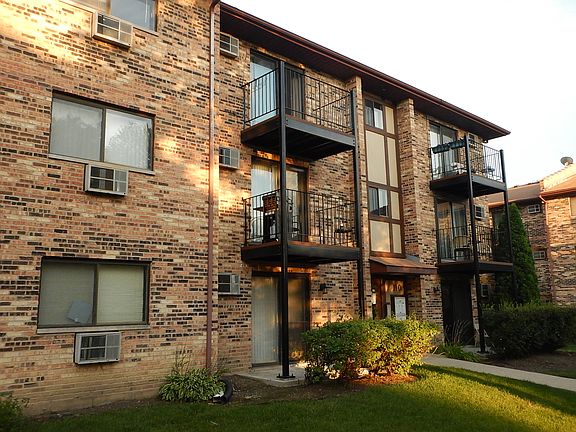 2nd image of 110 Klein Creek Ct APT A