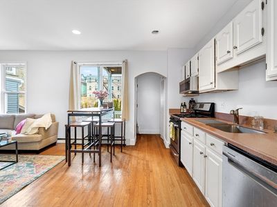 760-762 E 5th St #1, Boston, MA, 02127
