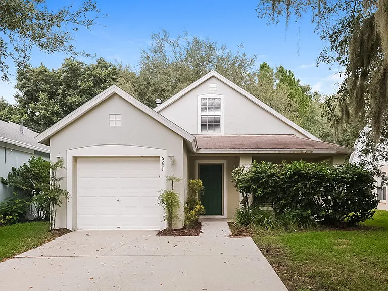 6221 Kiteridge Dr — Photo 1