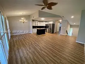 23 Lexington Ln W #C — Photo 8