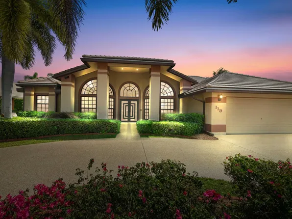 119 Fernwood Crescent, Royal Palm Beach, FL 33411