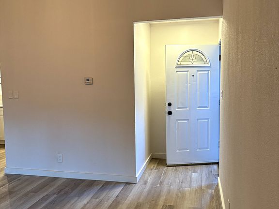 3rd image of 1709 Colony Creek Dr Unit B