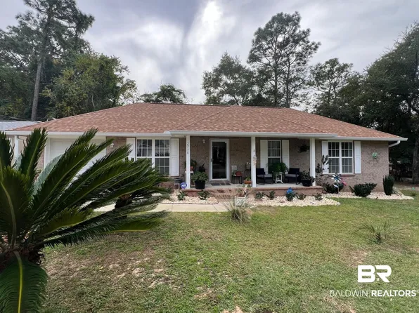 2758 Manuel Cir, Lillian, AL 36549