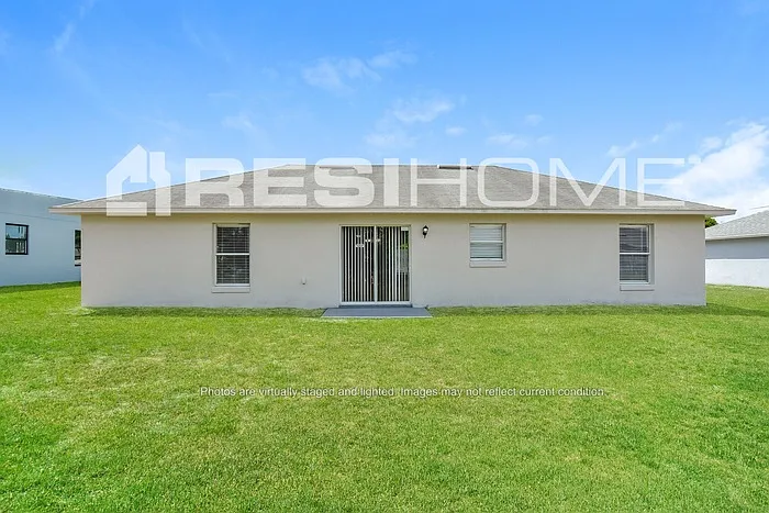 2924 Norwick St — Photo 14