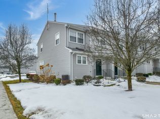 1403 Old Town Rd #1403, Bridgeport, CT 06606