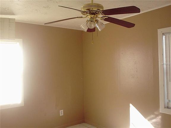 4th image of 821 20th Ave S
