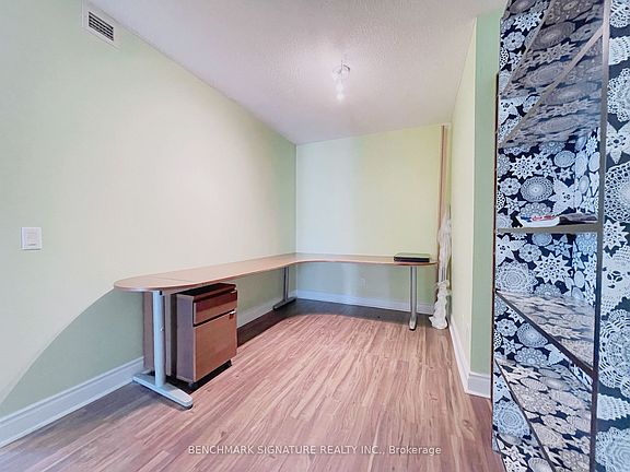 3rd image of 10 Northtown Way #2612