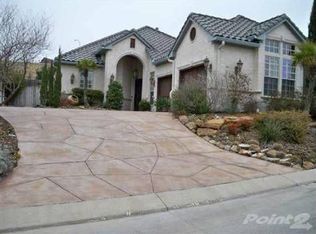 7425 Pebble Ridge Rd, Fort Worth, TX 76132