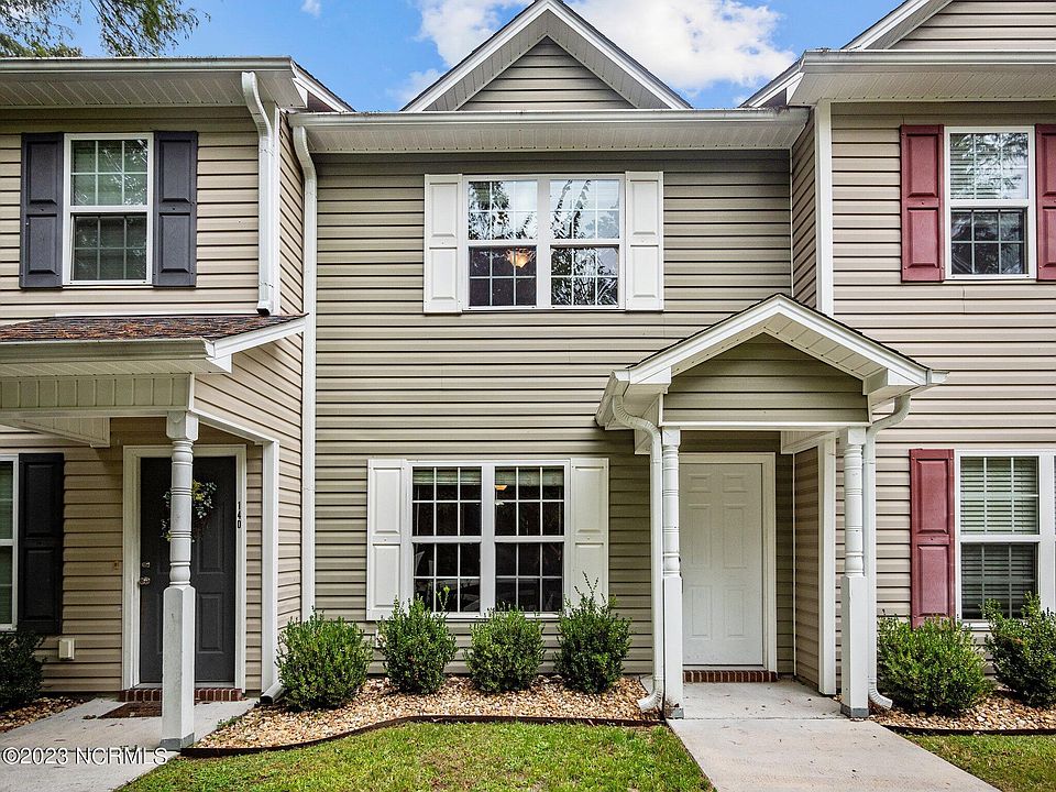 1st image of 138 Greenford Pl