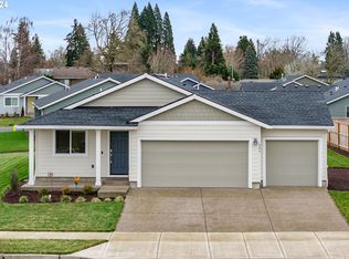 306 Yvonne St, Woodburn, OR 97071