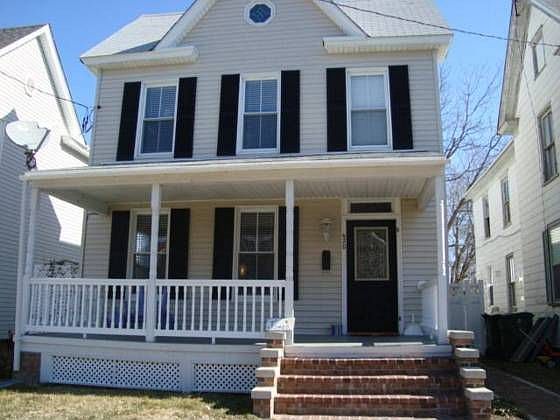 1st image of 420 Plum St