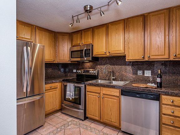 4th image of 1029 E 8th Ave APT 608