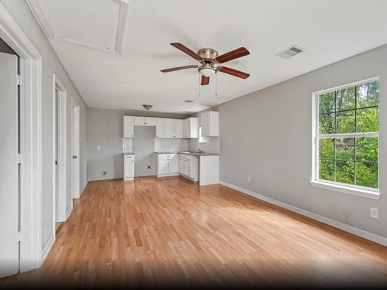 205 Hafer St — Photo 3
