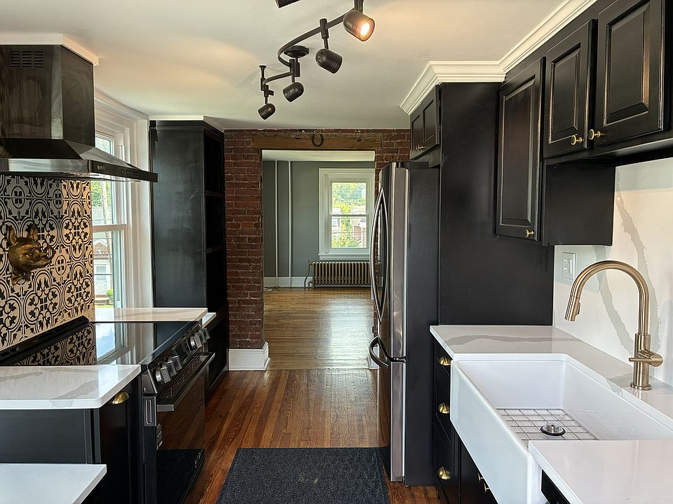 1st image of 814 E Hector St APT 2