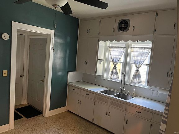 5th image of 113 W Plymouth Ave