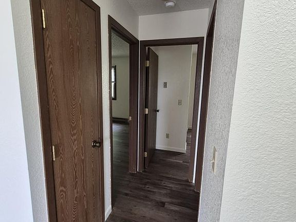 4th image of 1907 Burnstead Dr