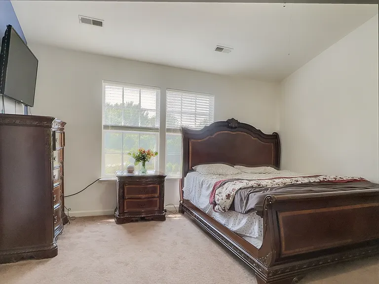 8797 Stonehouse Dr — Photo 10