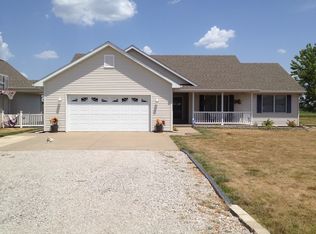 23330 Grist Mill Ln, Athens, IL 62613