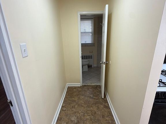 5th image of 344 Van Kirk St #1