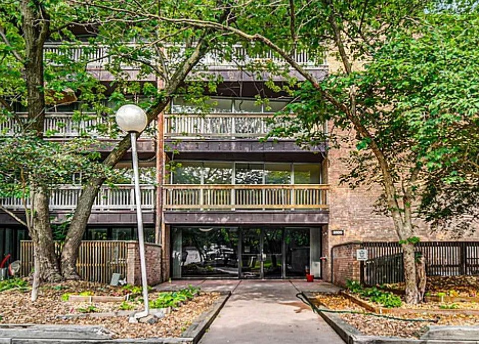1st image of 5500 Hillcrest Ln APT 4A