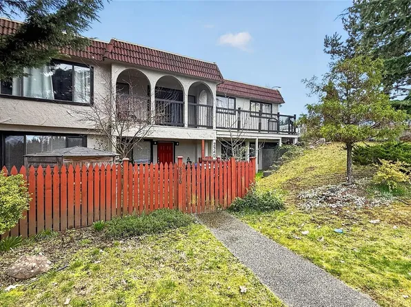 112 Arden Rd, Courtenay, BC V9N 8X8