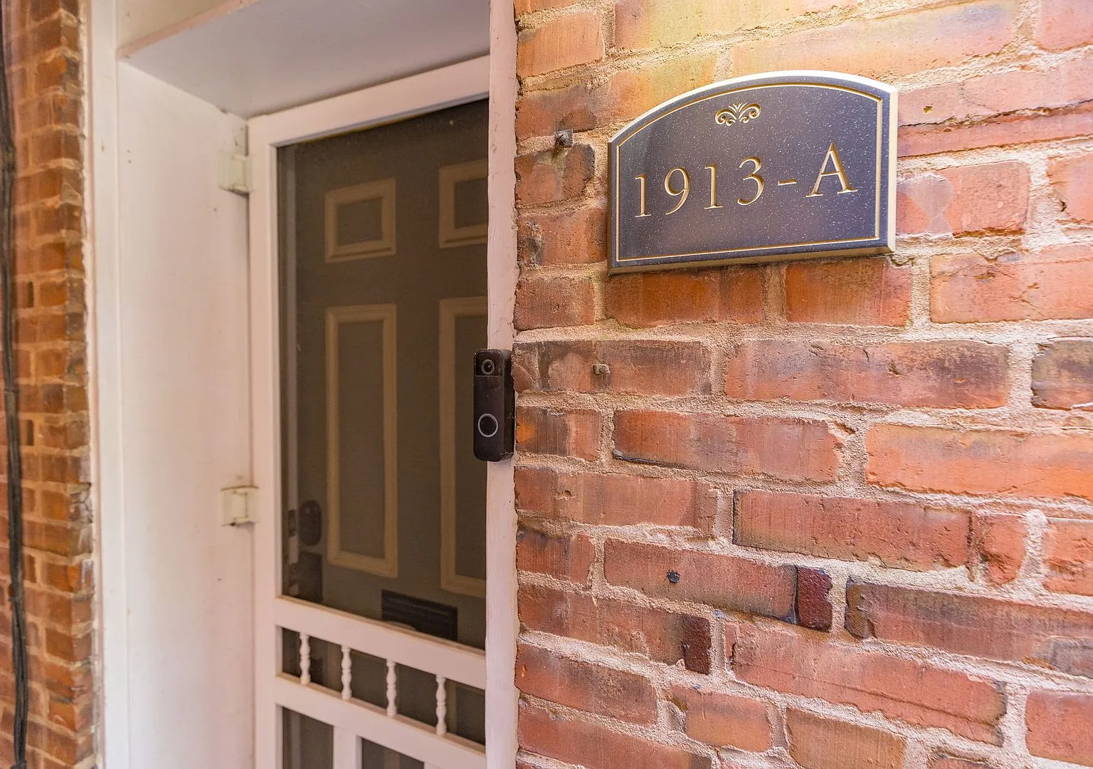 Fully Furnished 1-Bedroom in Benton Park | Utilities Included | 3, 6 & 9 Month Leases — Photo 3
