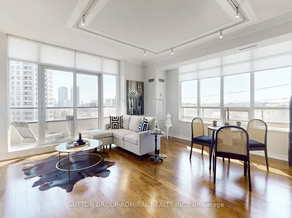 9235 Jane St #511, Vaughan, ON L6A 0J8