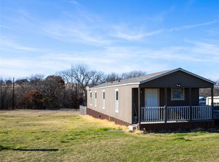 145 Firefly Dr, Springtown, TX 76082
