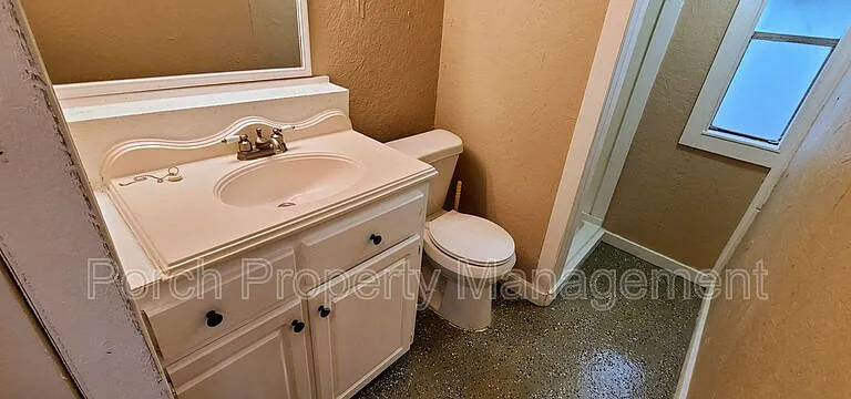 7318 Hayward Ave #3 — Photo 12