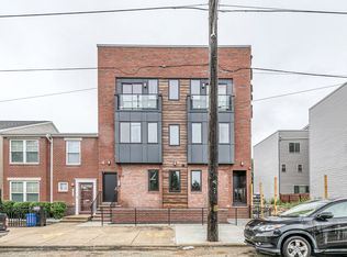 Brand New Luxury Apartments, Philadelphia, PA 19122