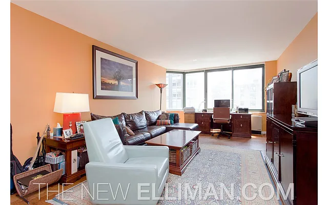 Sold by Douglas Elliman | media 24