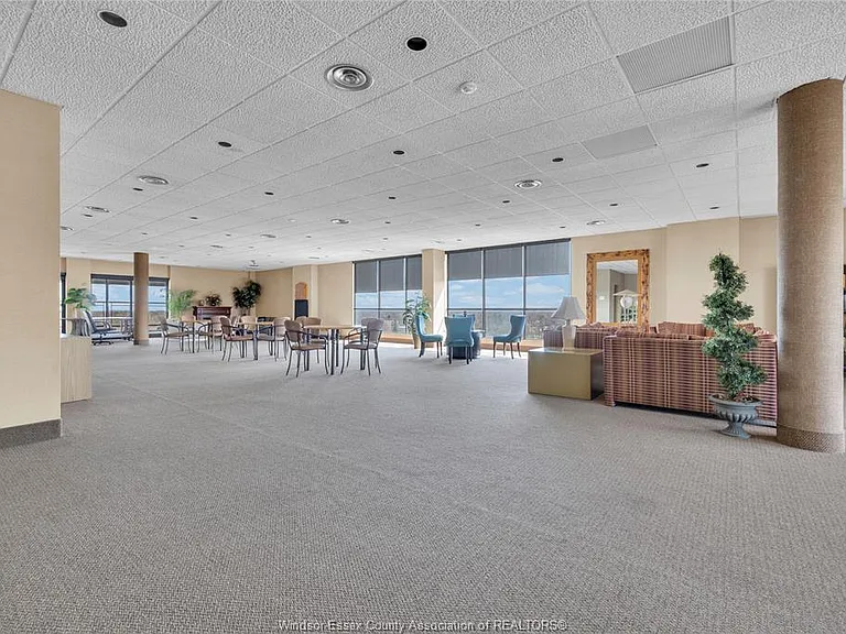 5125 Riverside Dr E #604 — Photo 37
