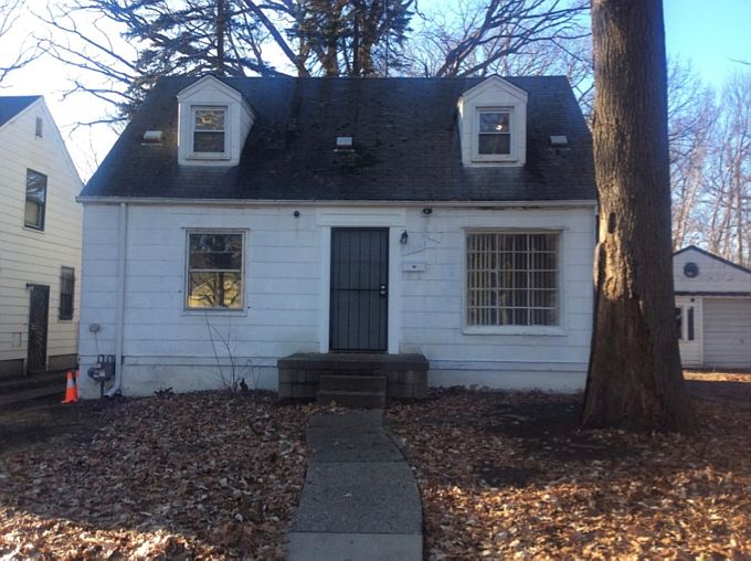 1st image of 19719 Ferguson St