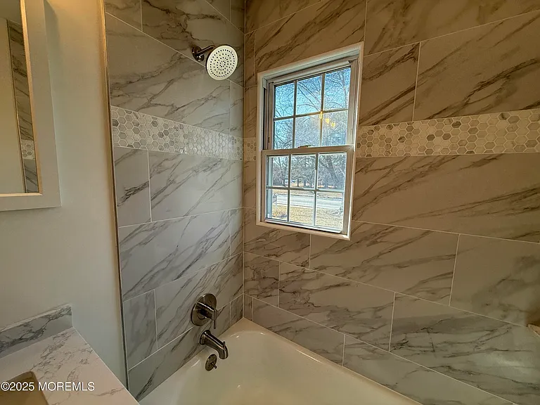 58 Stonehurst Blvd #D — Photo 14