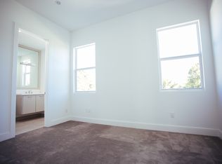 201 NE 6th St, Boca Raton, FL 33432