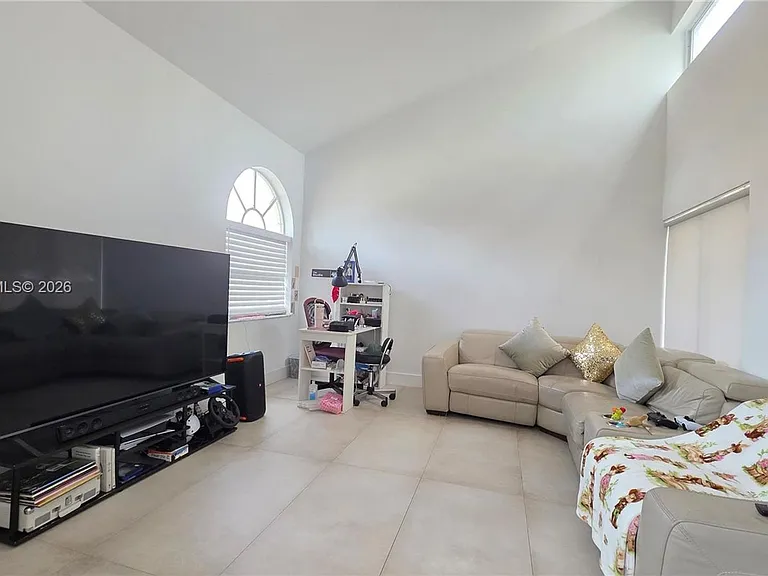 15856 SW 112th Ter — Photo 6