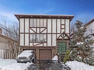 322 Falmouth Ave, Elmwood Park, NJ 07407