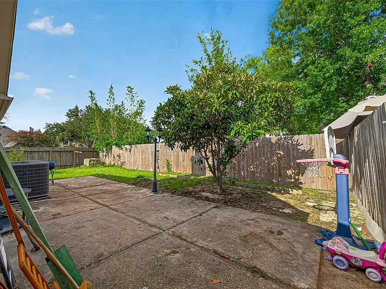 8503 Raybluff Ln — Photo 45