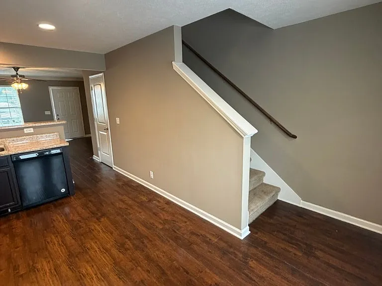 1505 Orange Ct — Photo 10