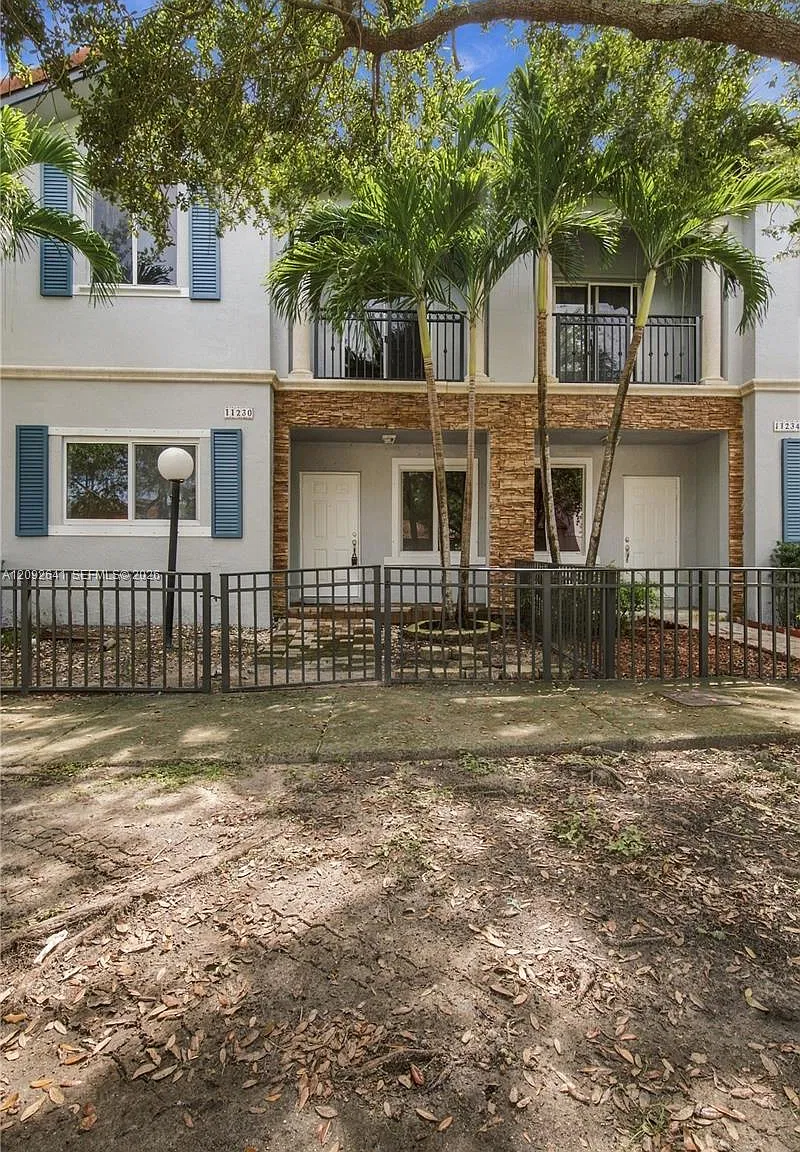 Silver Palm Homes — Photo 1