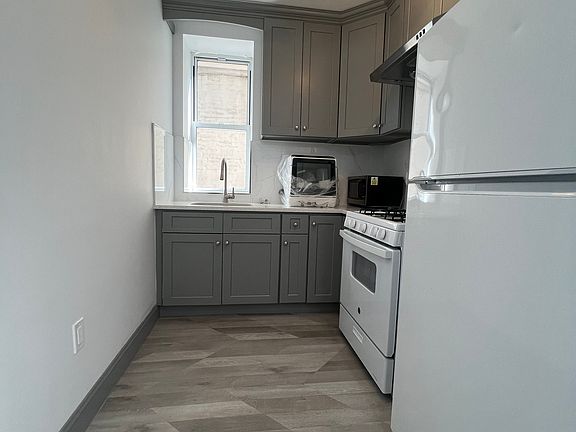 2nd image of 25-49 18th St #1