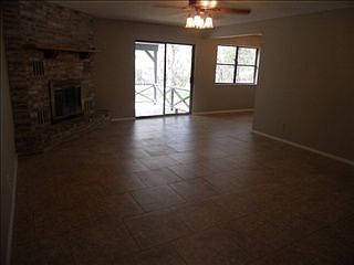 4th image of 216 Bear Creek Dr