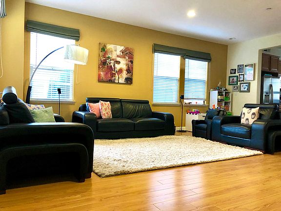 2nd image of 716 Adeline Ave