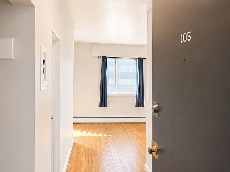 1160 Kingfisher Ave — Photo 8