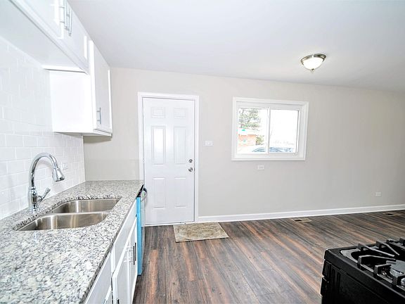 3rd image of 314 Illinois St