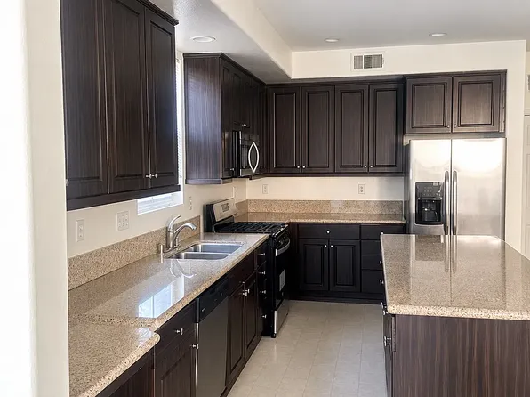 277 Bloomington Ave Unit 130, Rialto, CA 92376